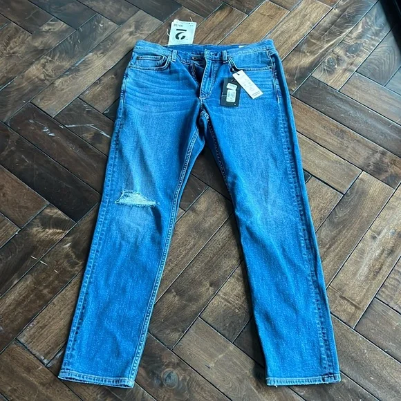 Rag & bone Malibu with holes fit 2 authentic stretch size 33W 32L jeans
